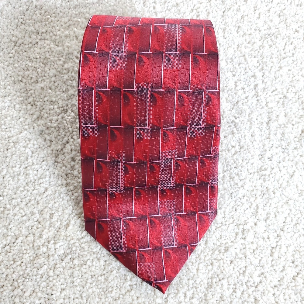 Charles Devenezia Men's Neck Tie Red Abstract 100% Silk Hand Made 61"